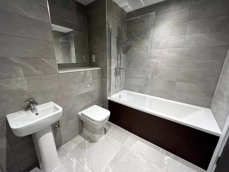 Room Trinity Way in Salford