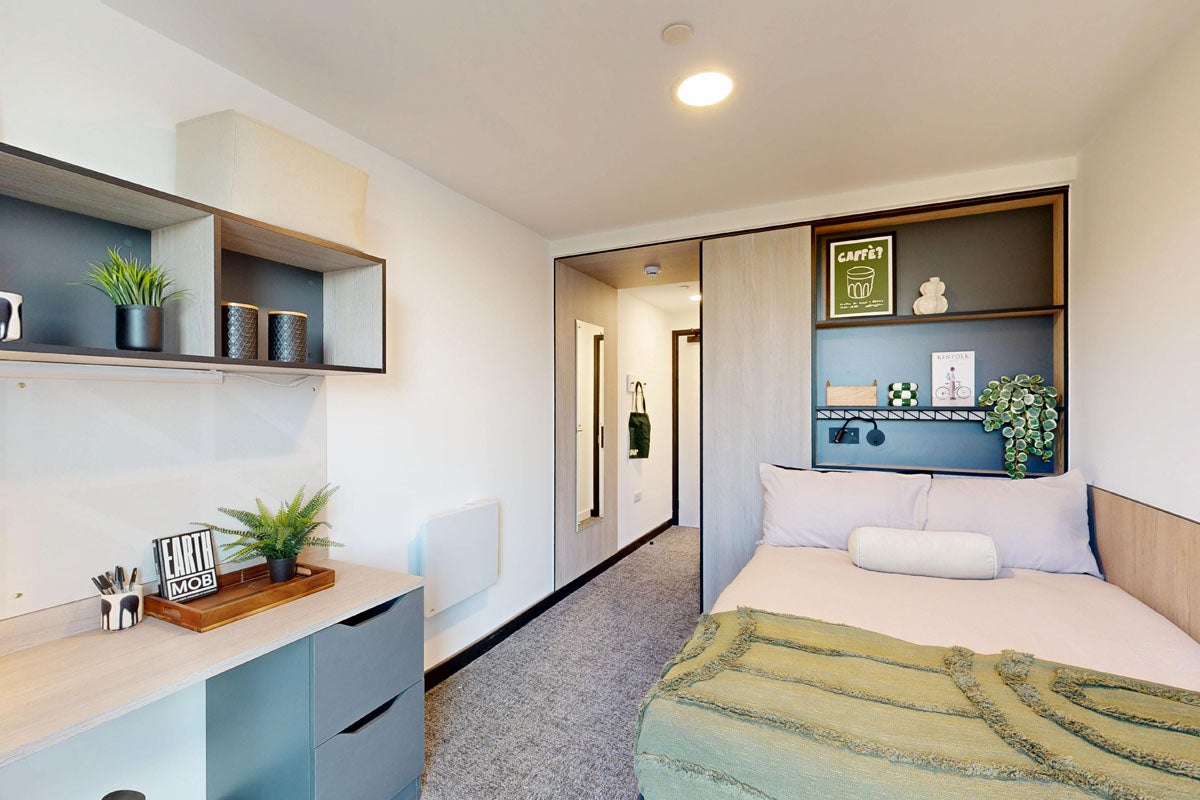 Room Radmarsh Road in Nottingham