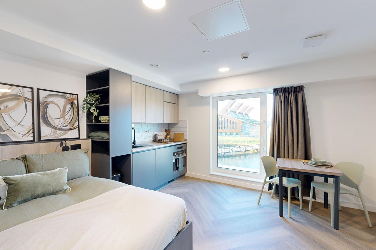 Room Radmarsh Road in Nottingham