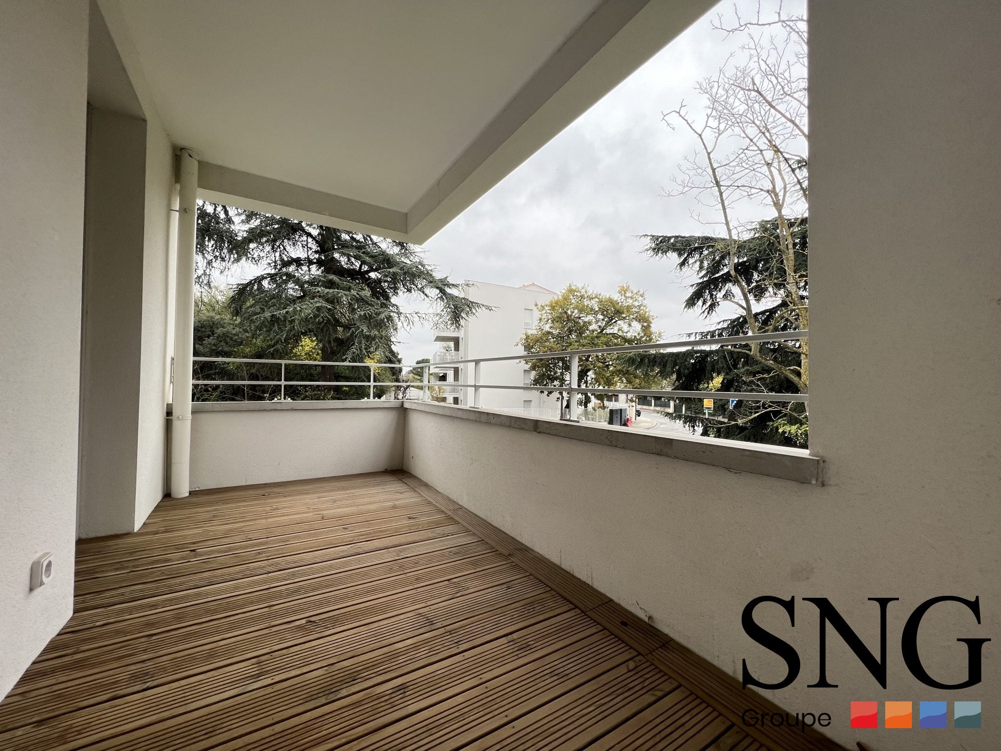 Flat Rue Jeannette Guyot in Toulouse