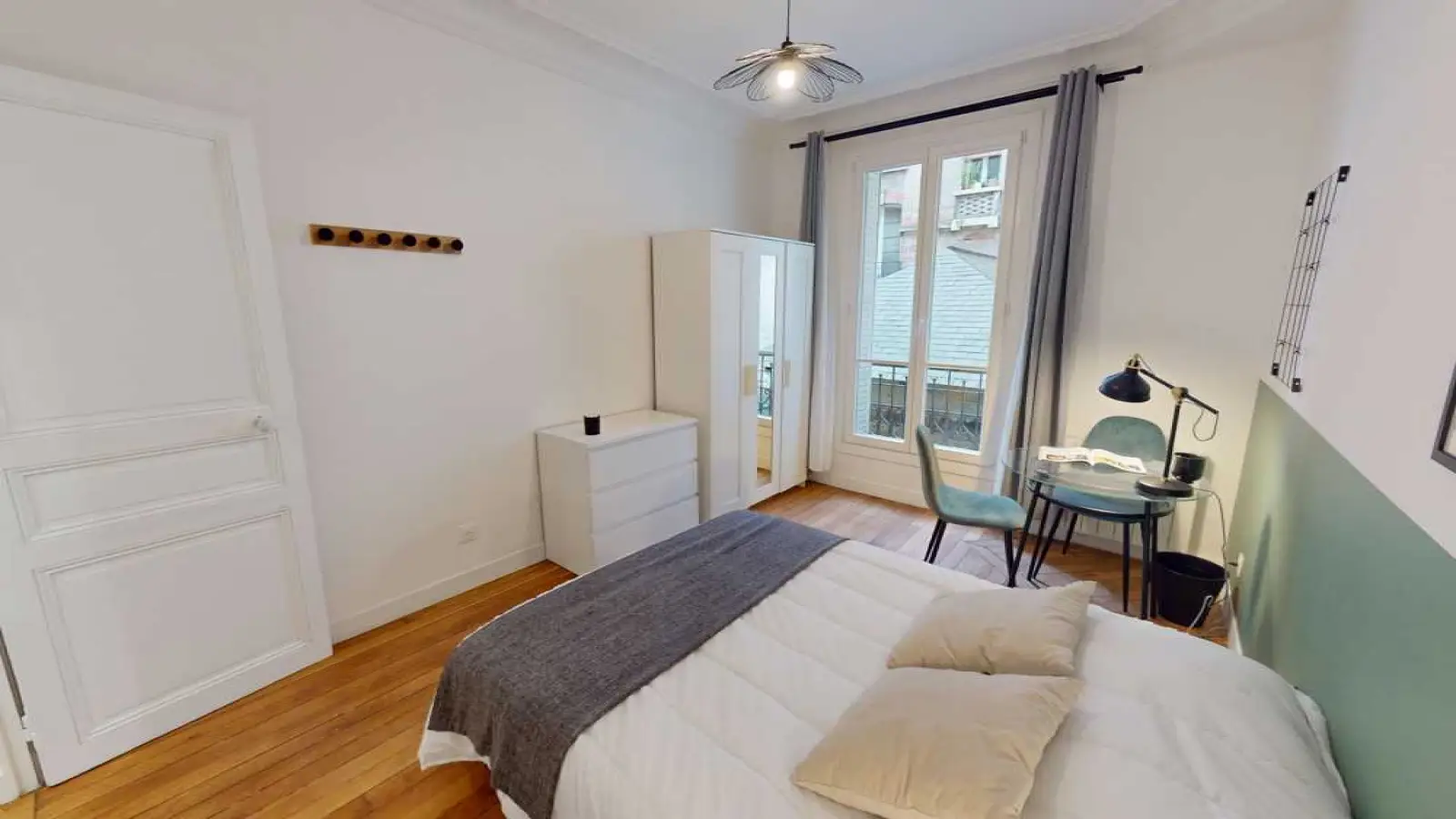 Chambre Boulevard Diderot à Paris