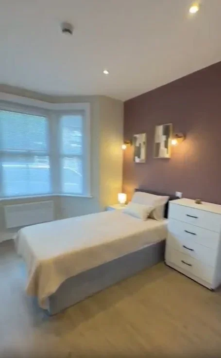 Room Sydney Road in Watford