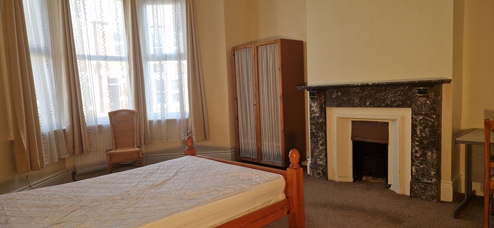 Flat Shortridge Terrace in Newcastle upon Tyne
