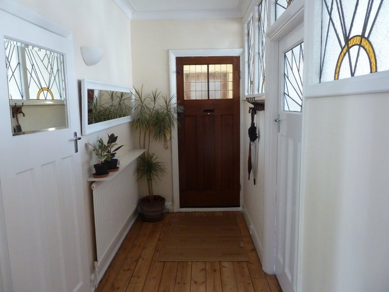Room Leigham Avenue in Greater London