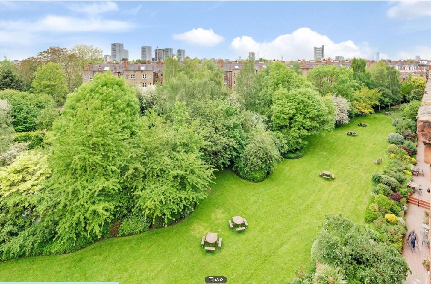 Flat Lauderdale Road in City of Westminster