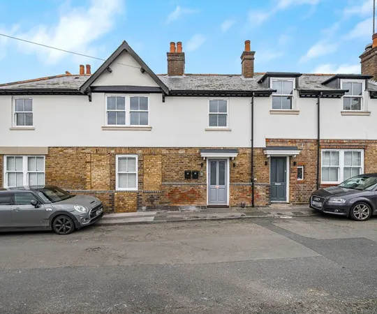 Flat Cross Road in Elmbridge