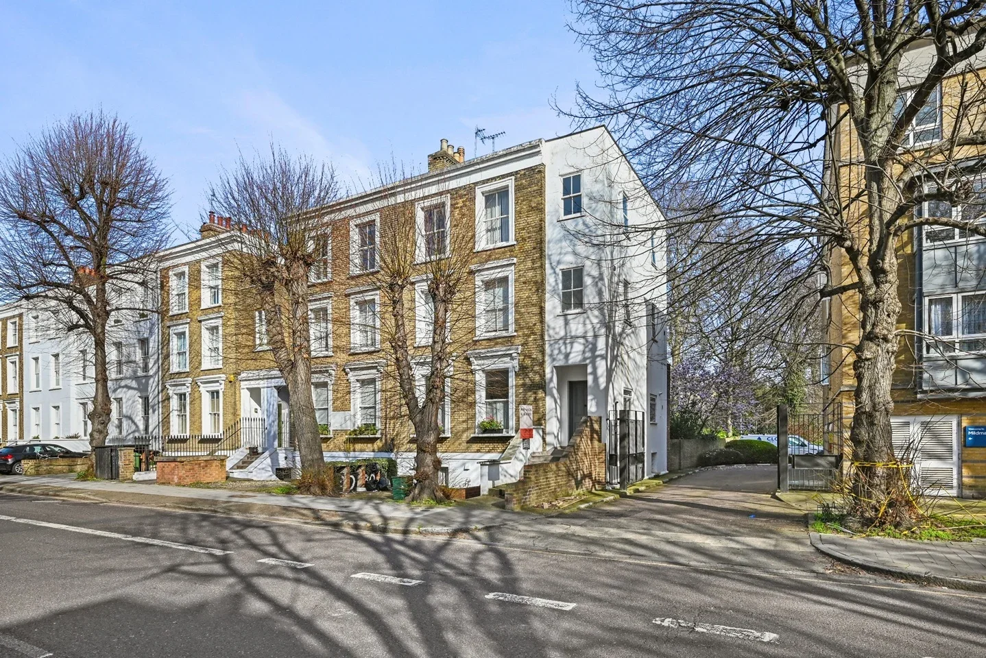 Flat Mildmay Park in Greater London