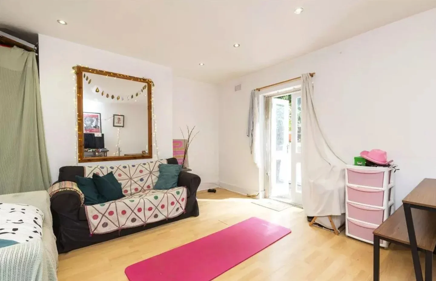Flat Mildmay Park in Greater London