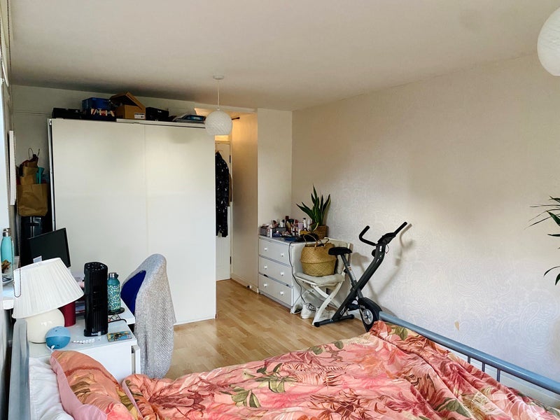 Room Cambalt Road in Greater London