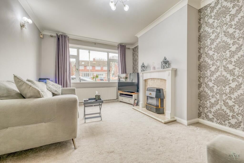 House Hundred Acre Road in Walsall