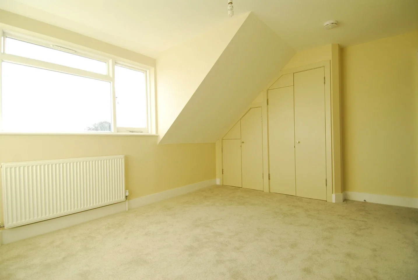 Flat Filey Avenue in Greater London