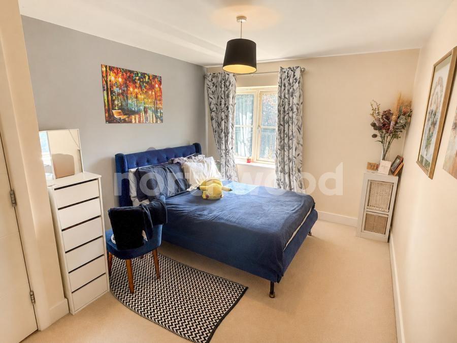 Flat Princes Drive in Worcester