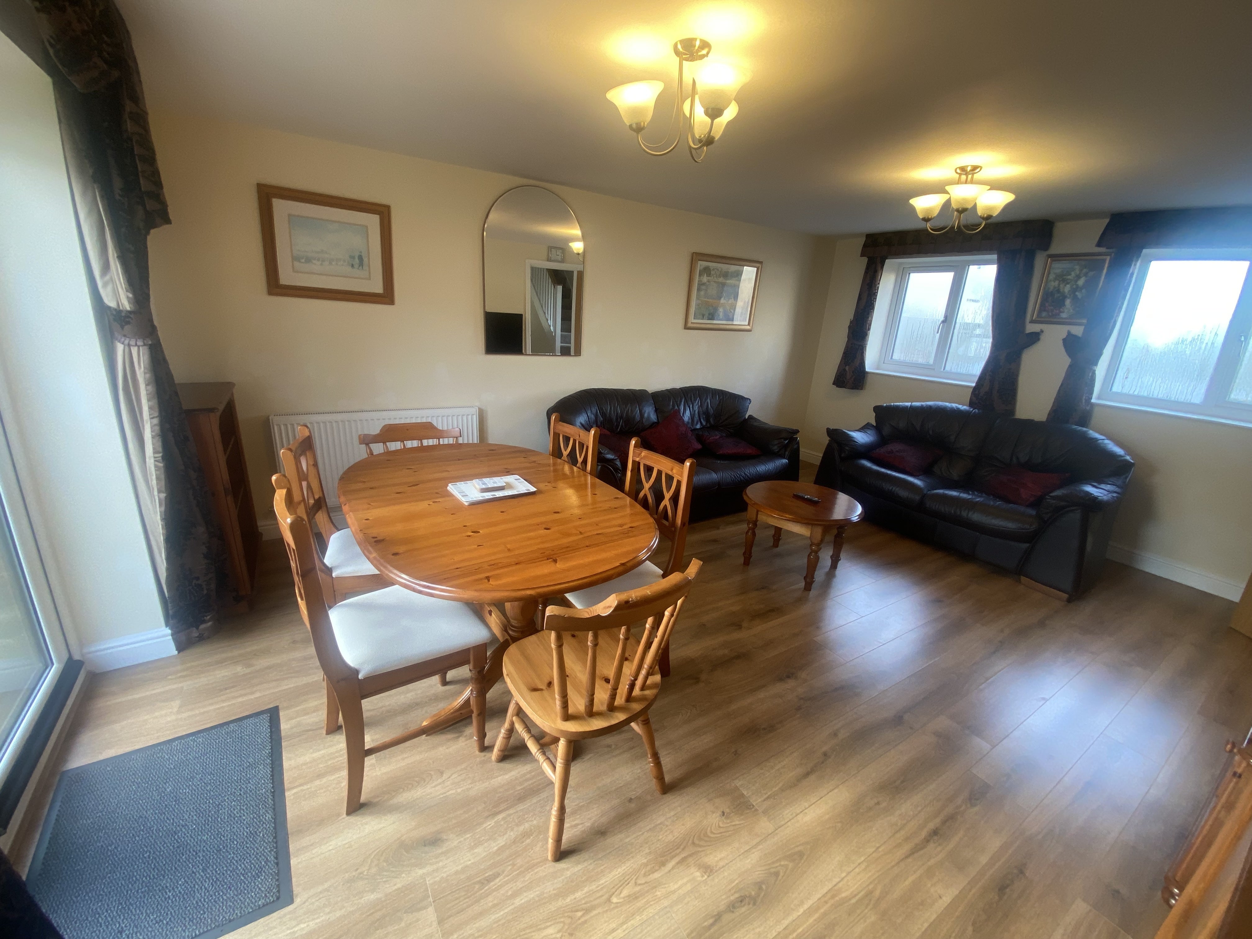 Flat Bevan Court in Bristol