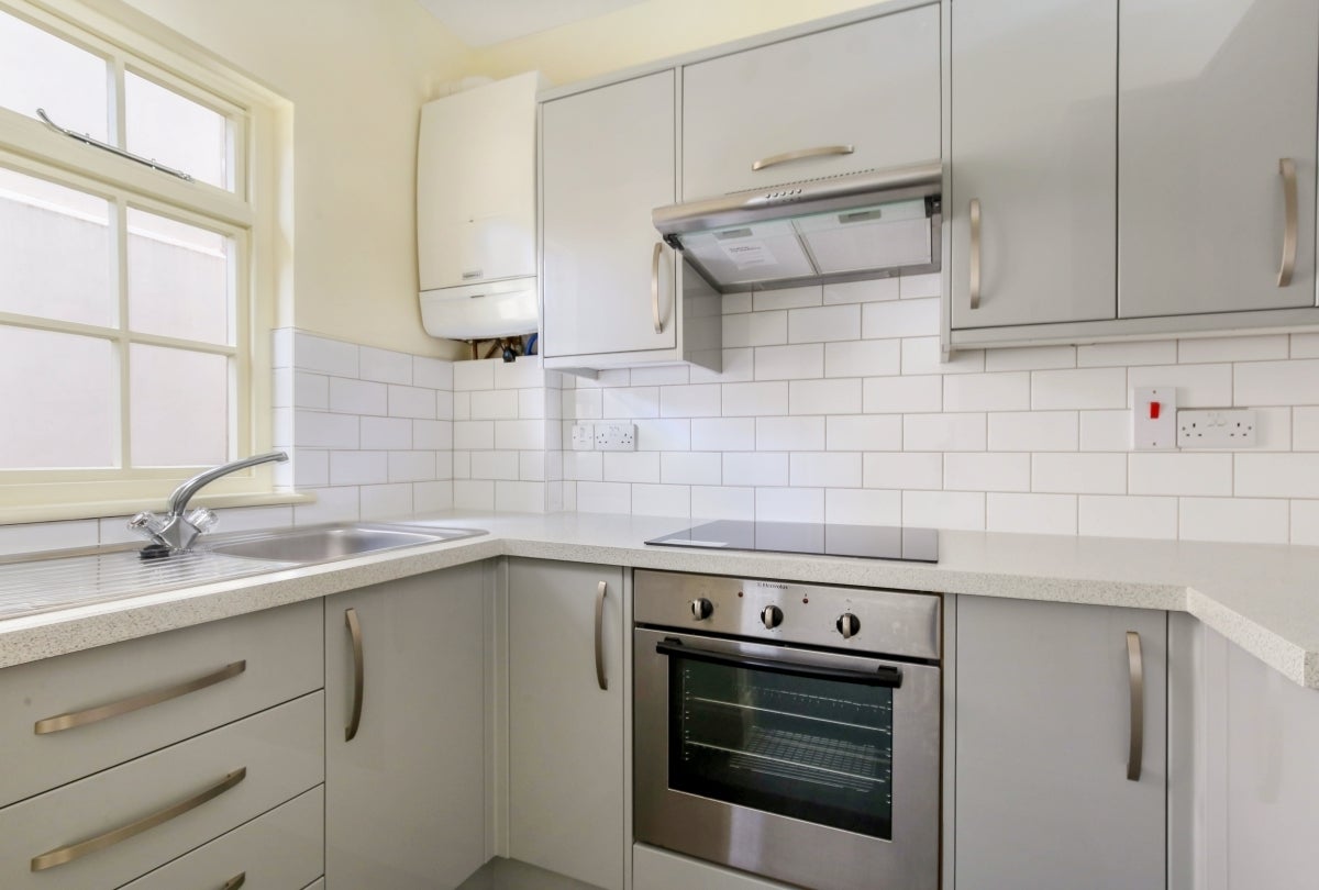 Flat Lansdown Terrace Lane in Cheltenham
