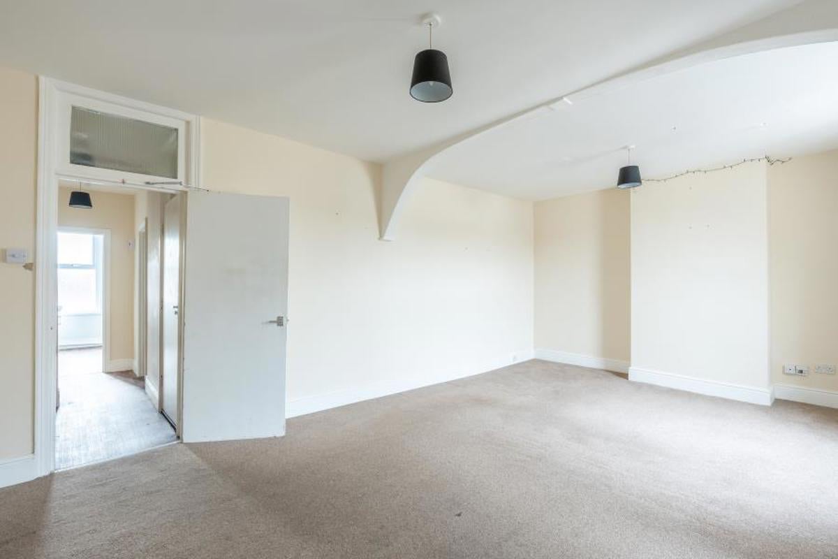 Flat Greville Road in Bristol
