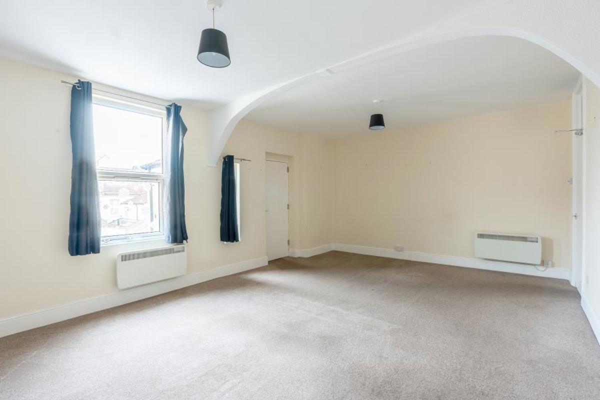 Flat Greville Road in Bristol