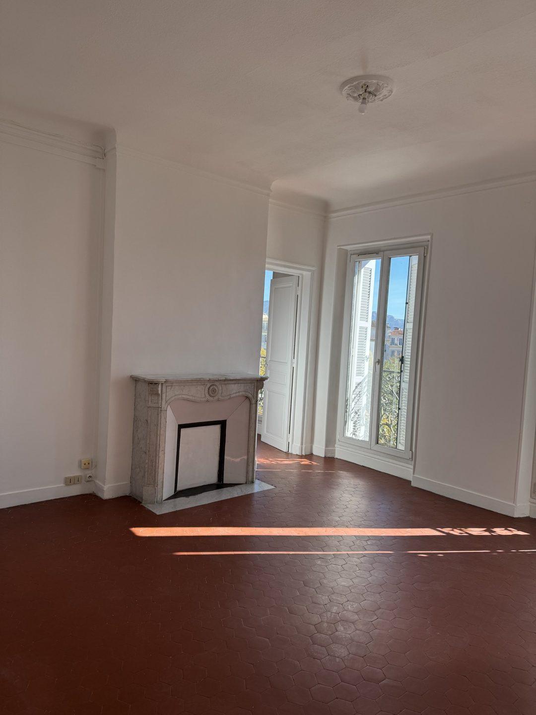 Flat Rue Curiol in Marseille