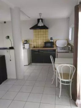 House Rue des Treilles in Libourne