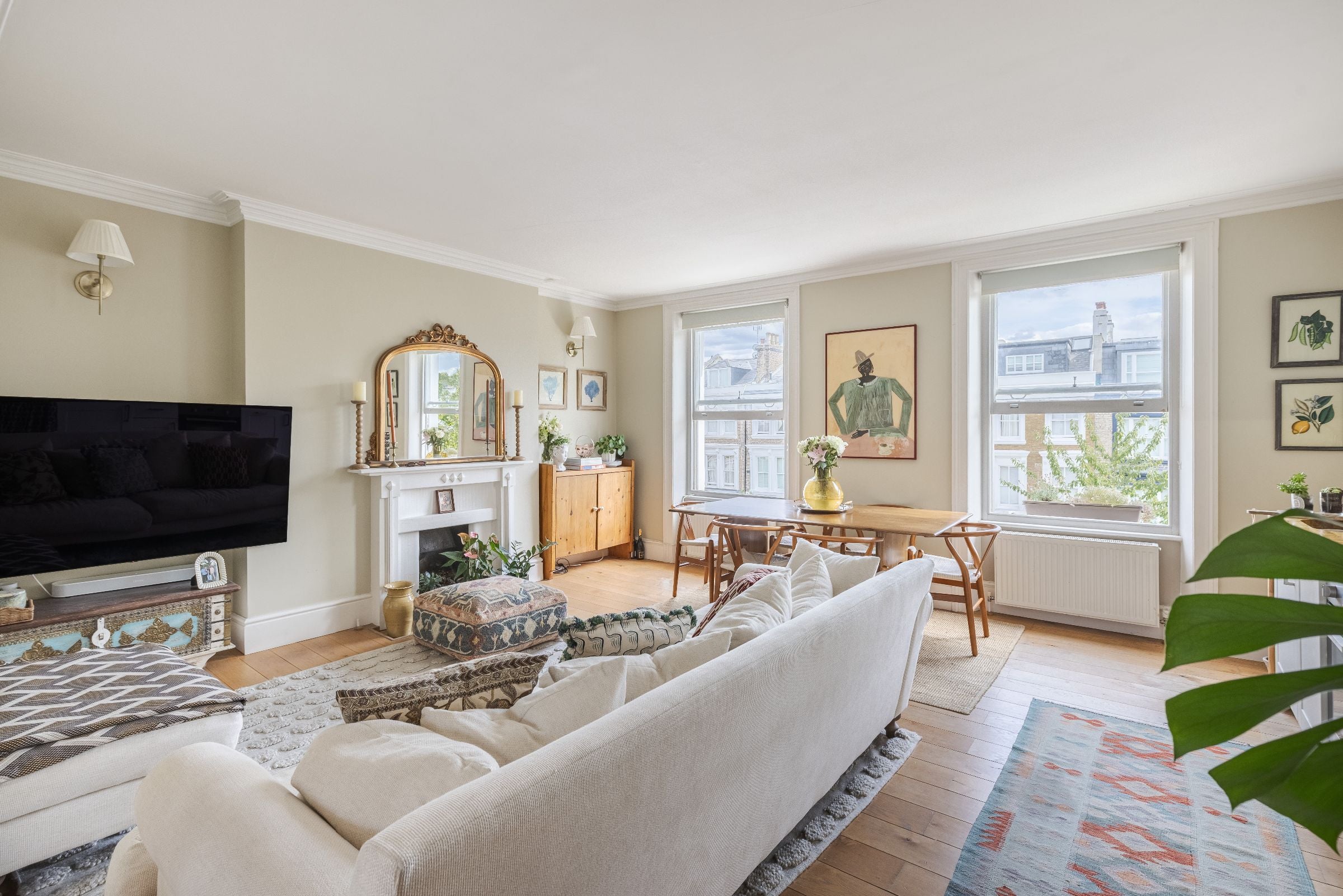 Flat Blenheim Crescent in Greater London