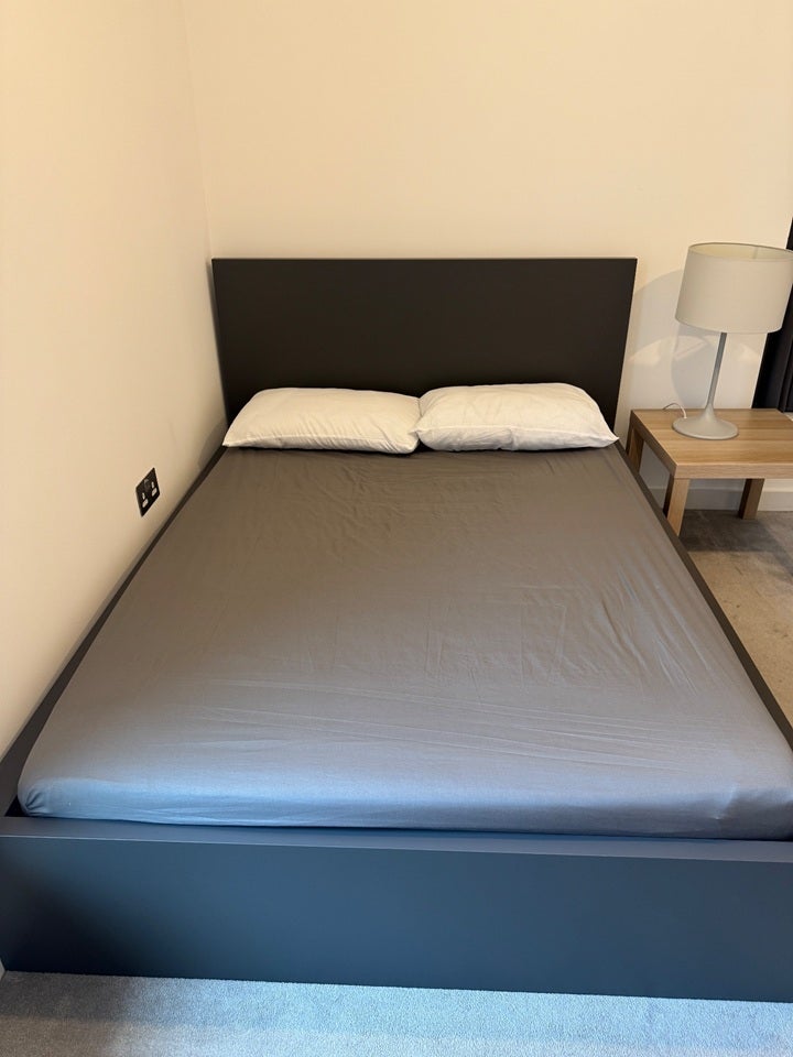 Flat Samara Drive in Greater London