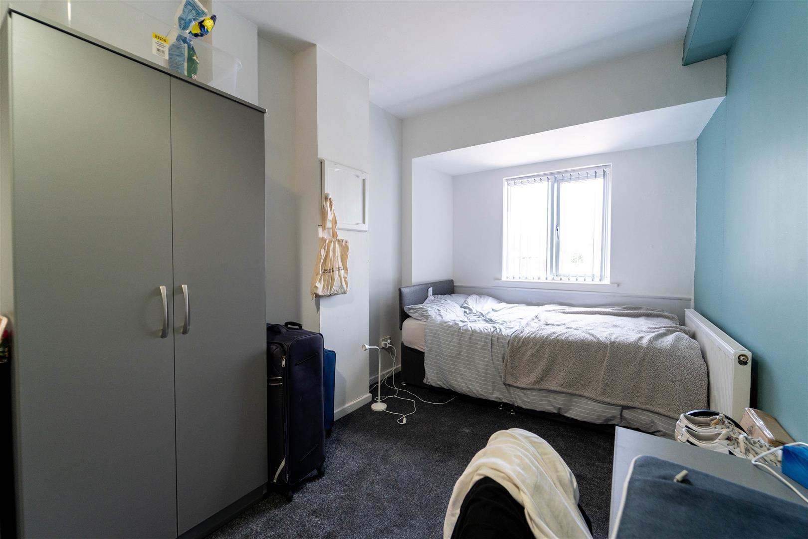 Flat Wellman Croft in Birmingham