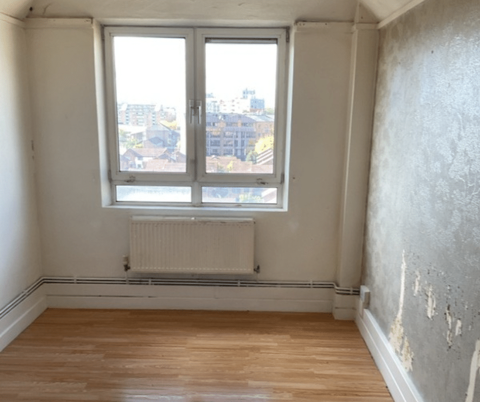 Room Tiller Road in Greater London