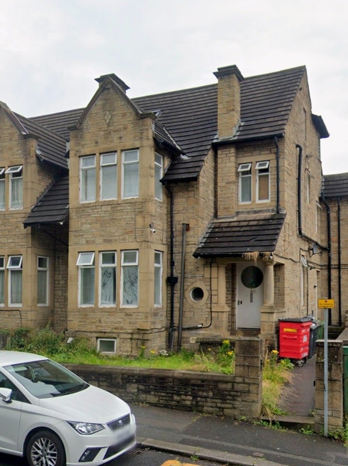 House Wheathouse Road in Kirklees