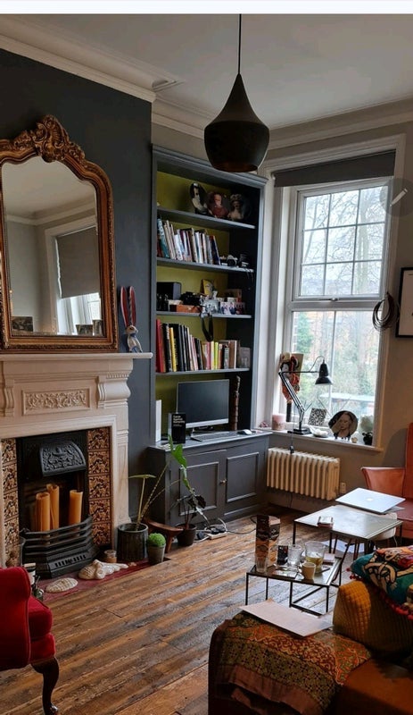 Room Brixton Hill in Greater London