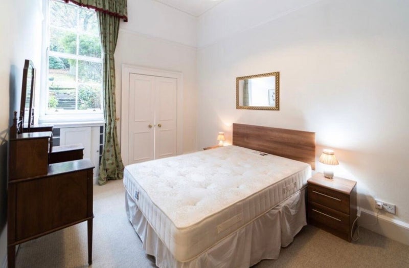 Flat Royal Terrace in City of Edinburgh
