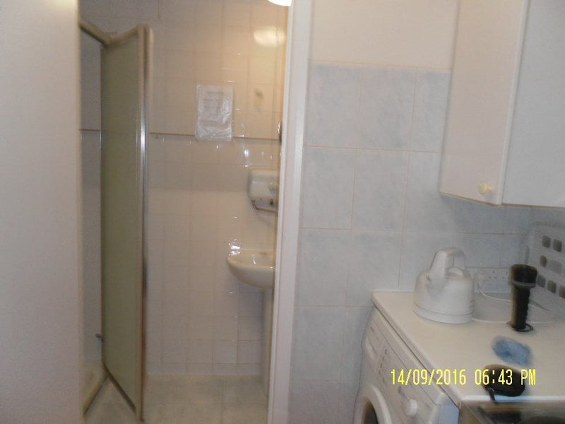 Flat Penwortham Road in Greater London
