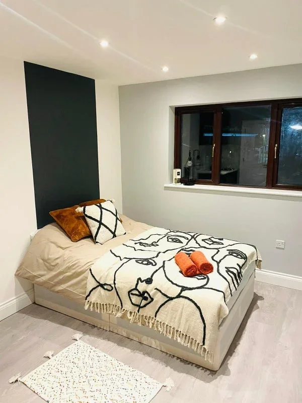 Room Hilda Road in Greater London