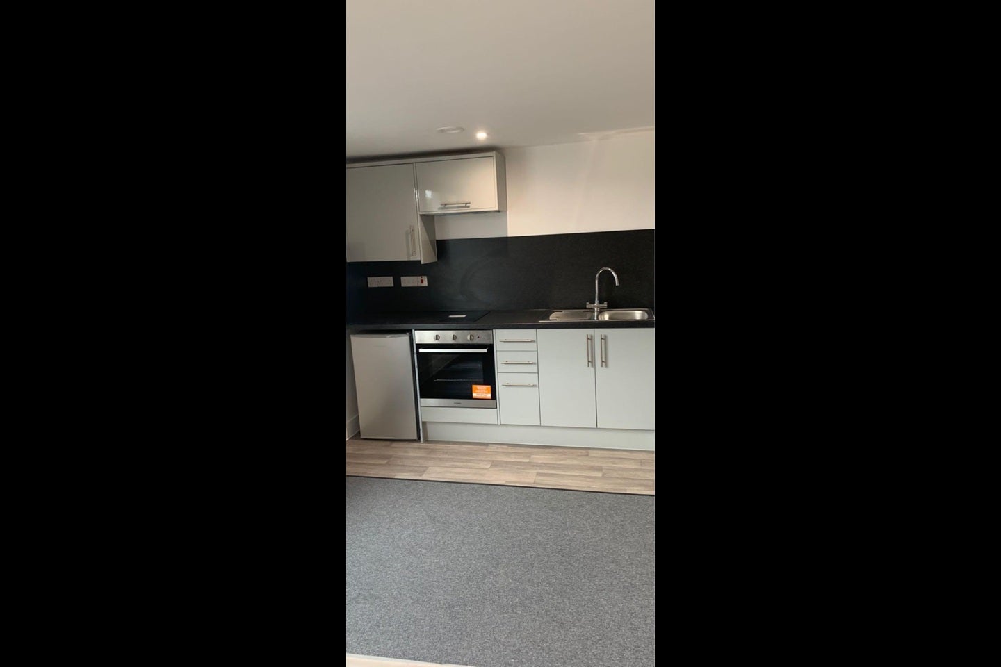 Room Straits Parade in Bristol