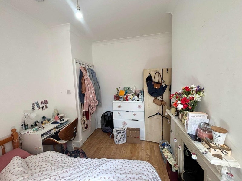 Room Rutland Gardens in Greater London
