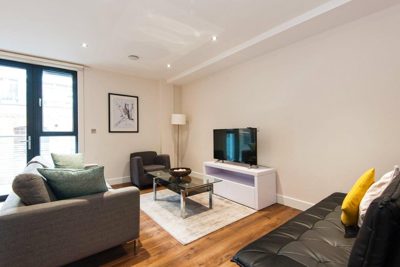 Flat Boyd Street in Greater London