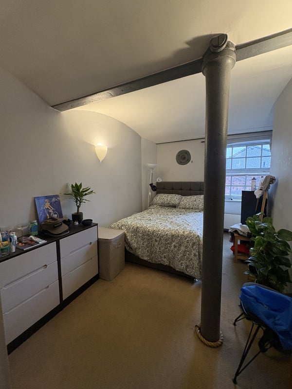 Room Cotton Street in Manchester