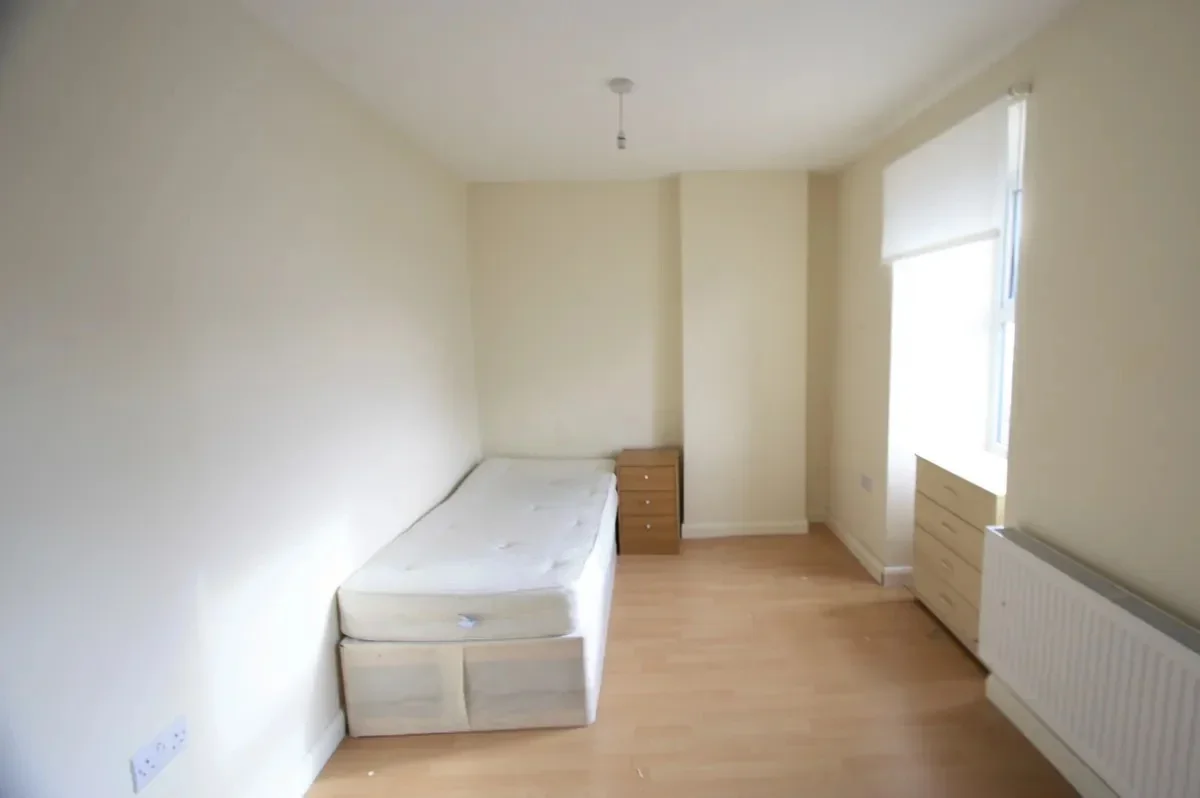 Room Lavender Hill in Greater London