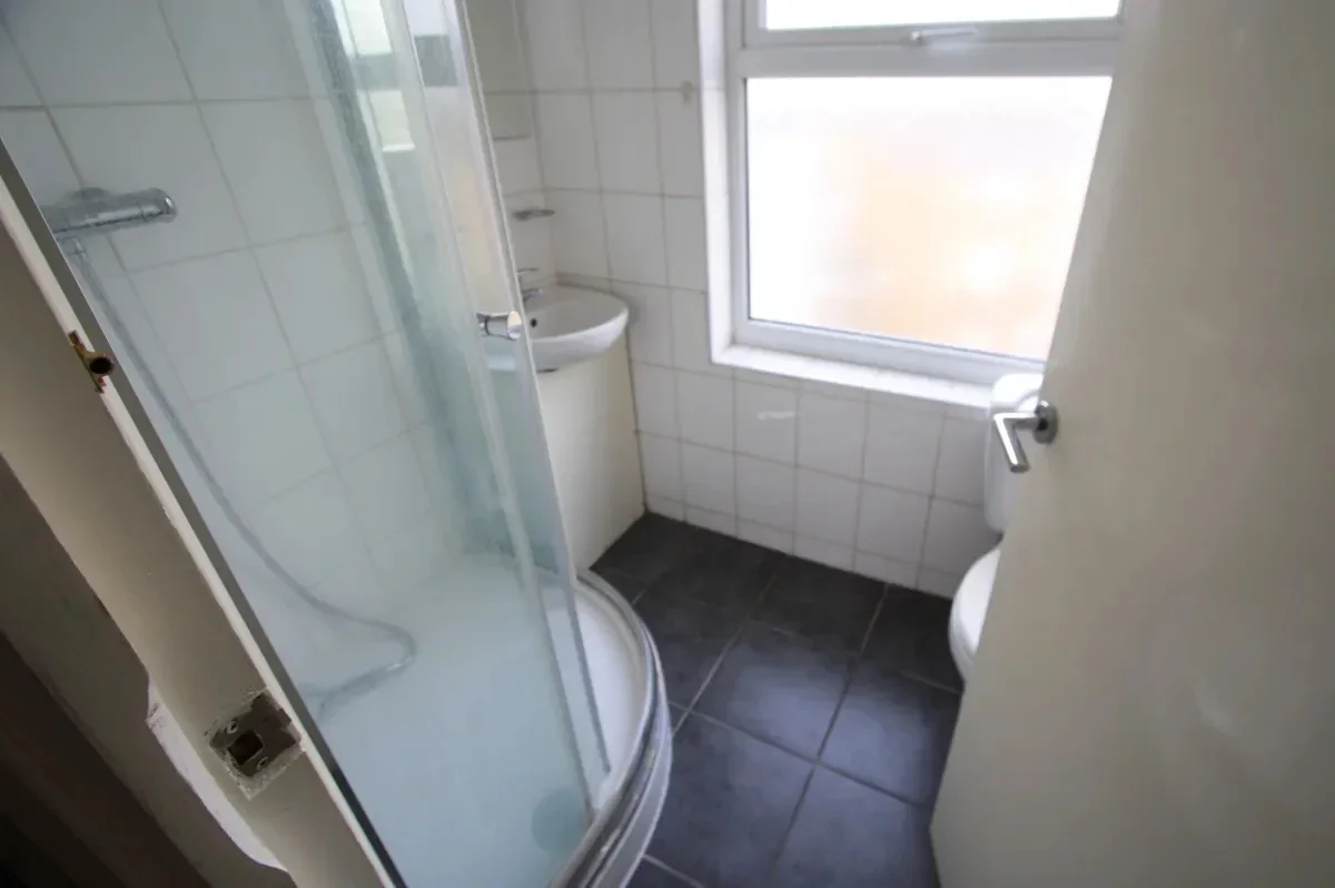 Room Lavender Hill in Greater London