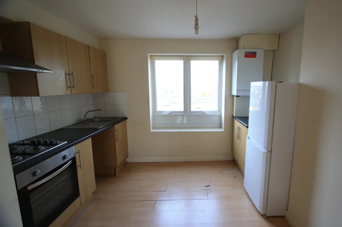 Room Lavender Hill in Greater London