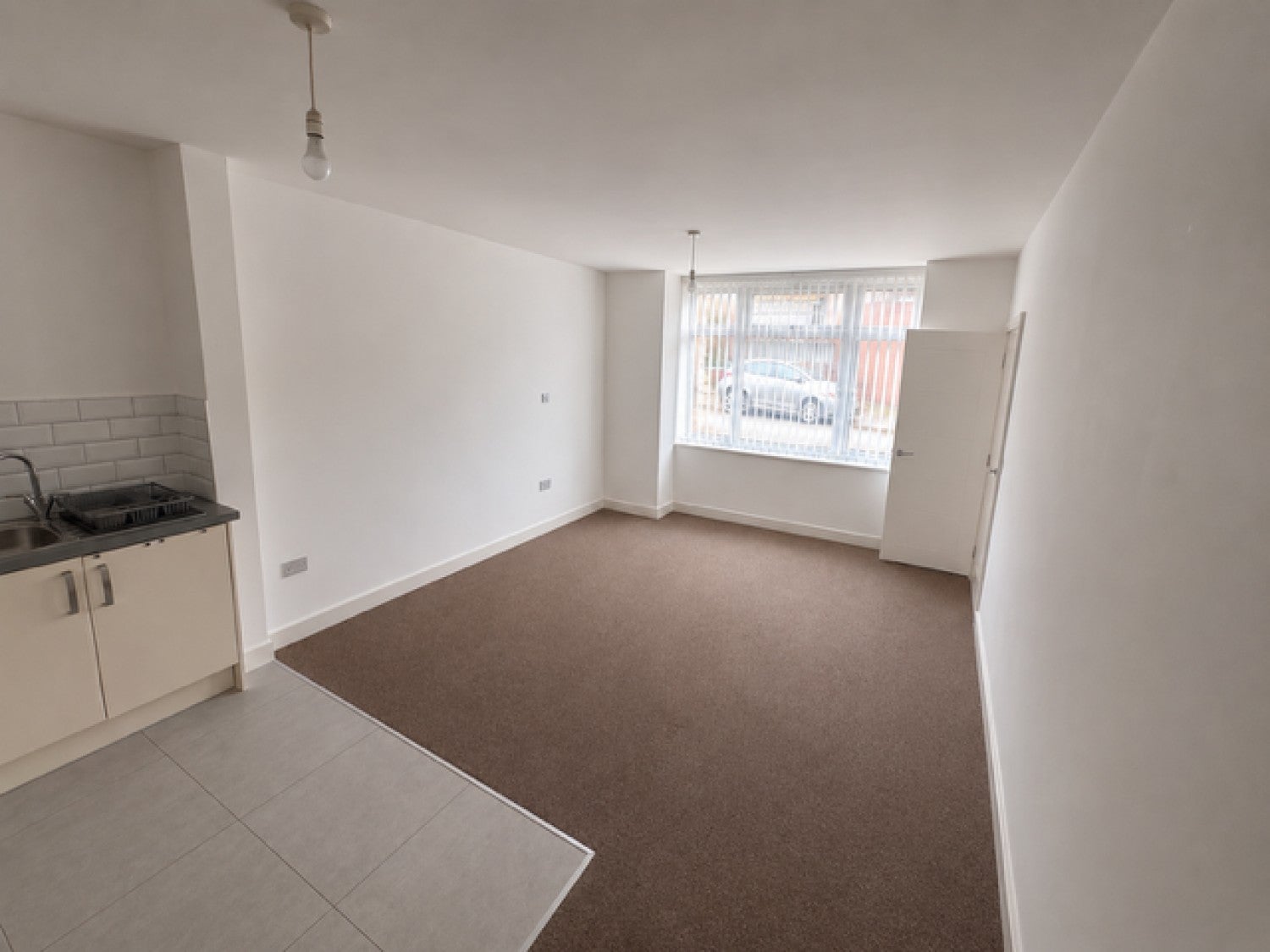 Flat Salisbury Road in Greater London