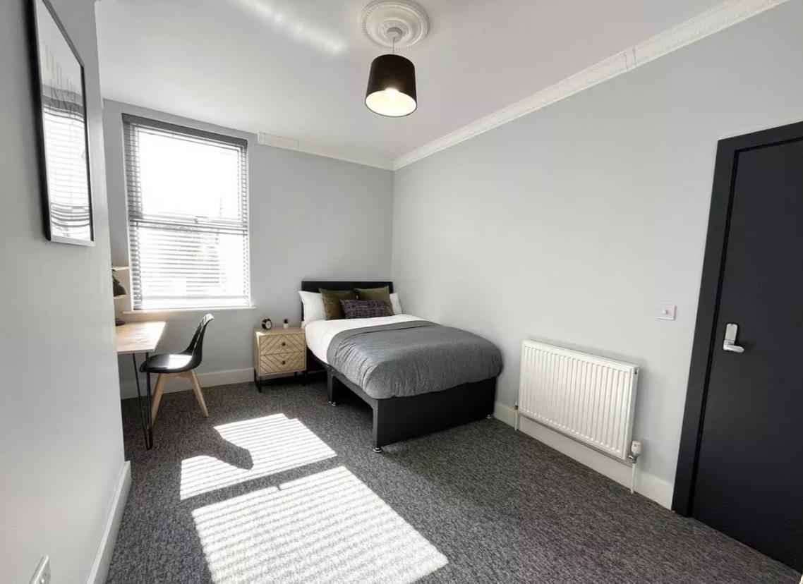 Room Stanbury Avenue in Bristol