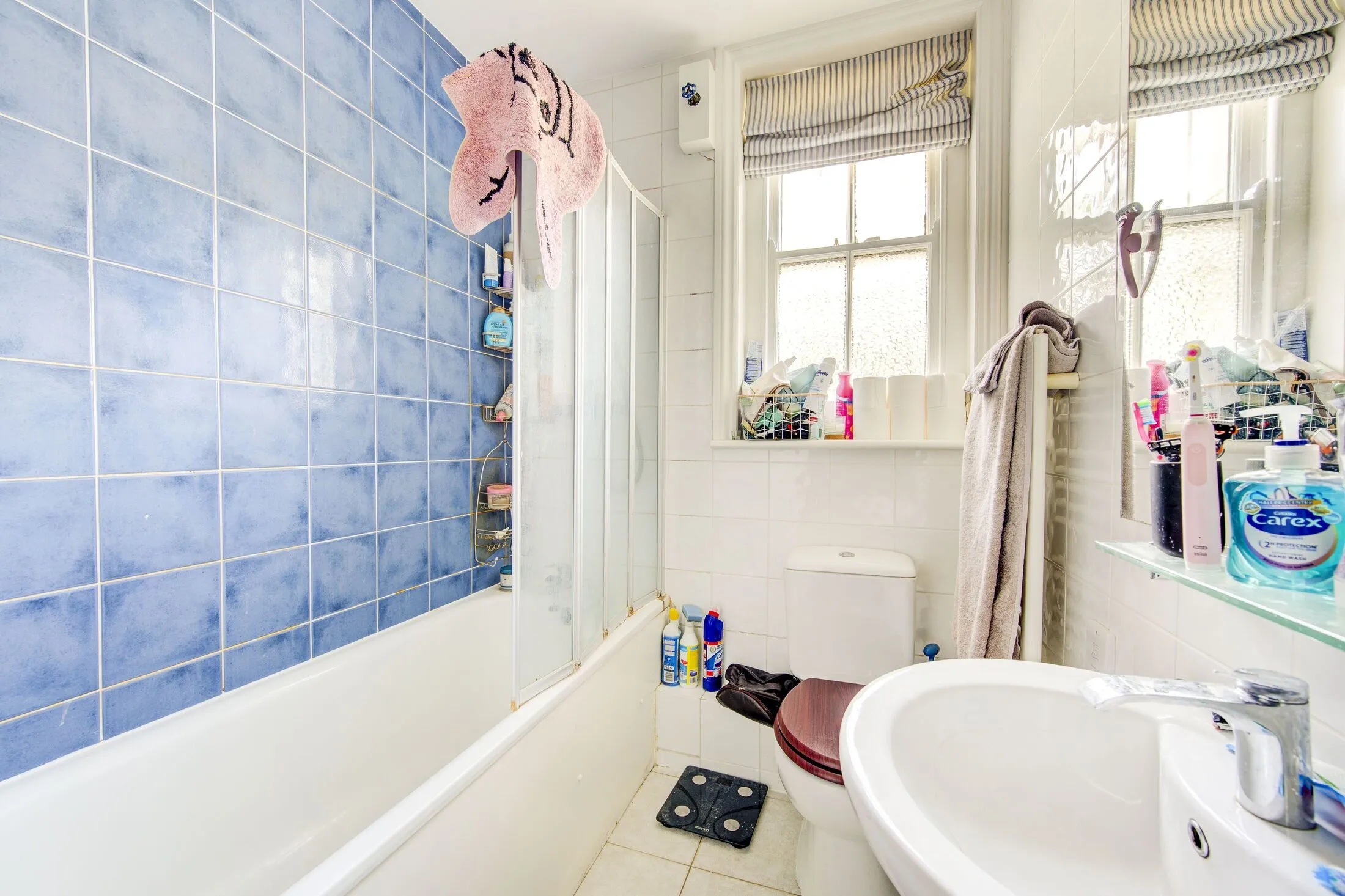 Flat Musard Road in Greater London
