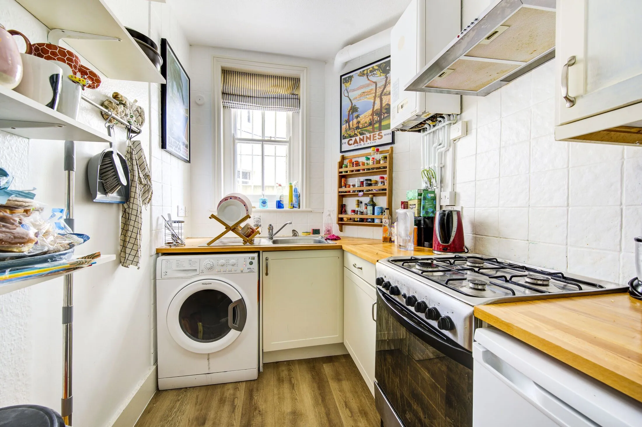 Flat Musard Road in Greater London