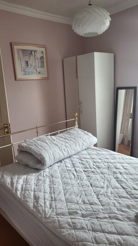 Room Russell Road in Greater London