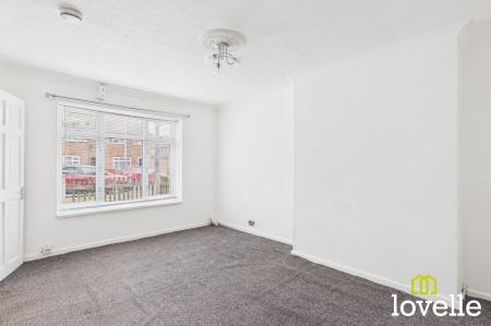 Flat Falkland Road in Hull