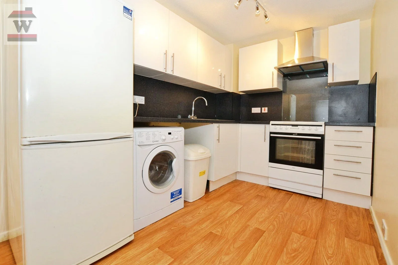 Flat Bath Road in Greater London