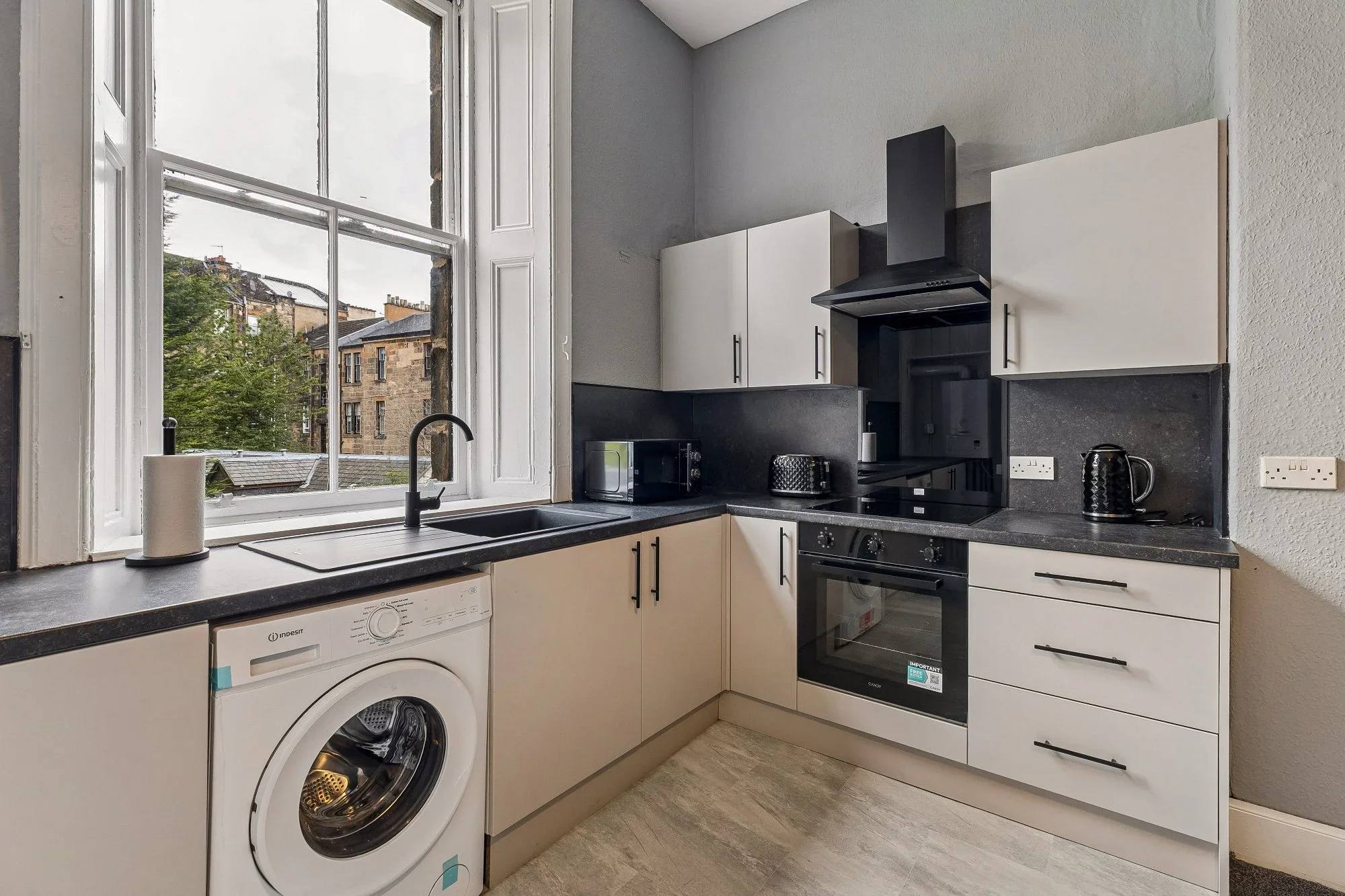 Flat Dowanside Road in Glasgow