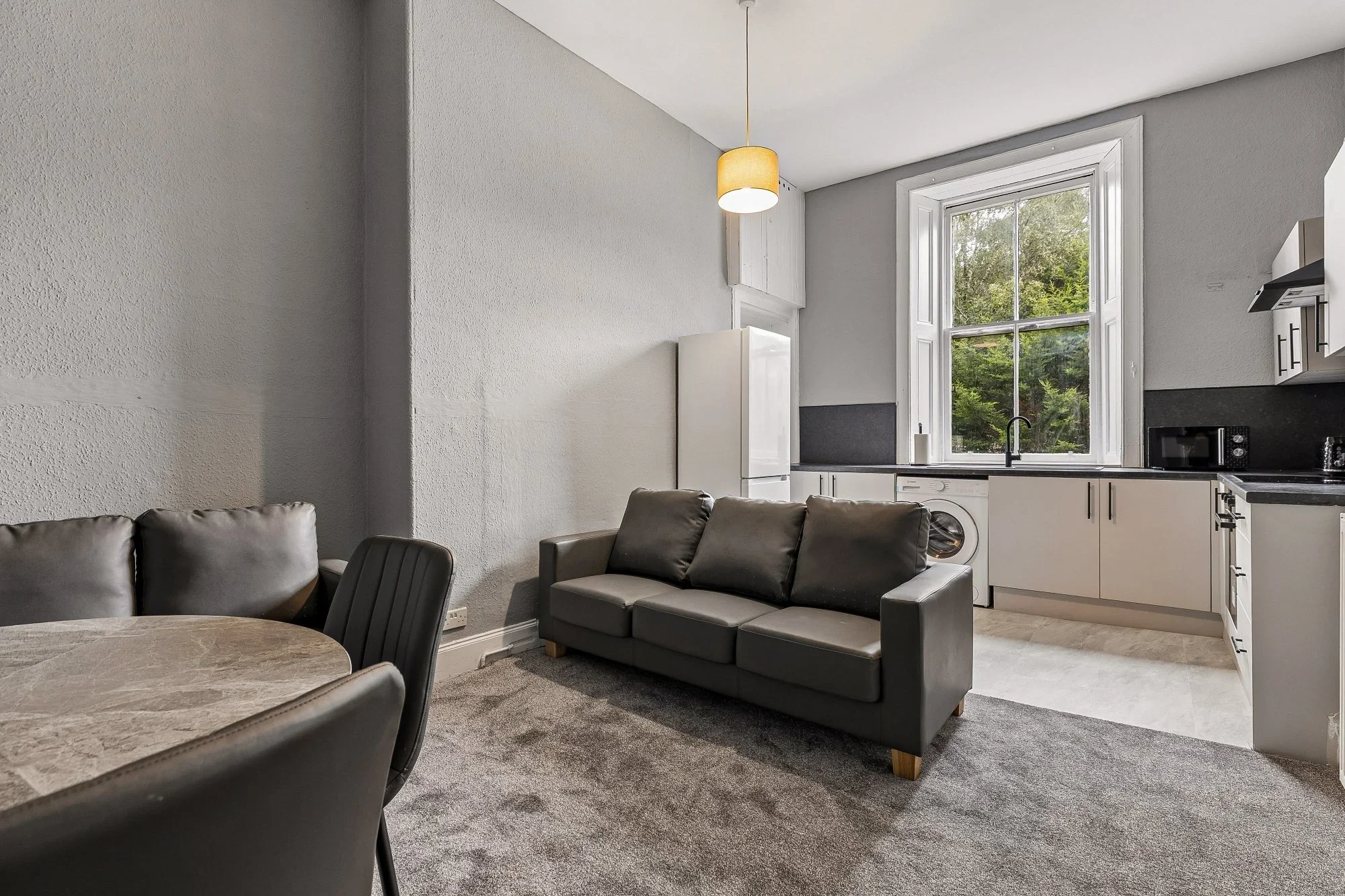 Flat Dowanside Road in Glasgow