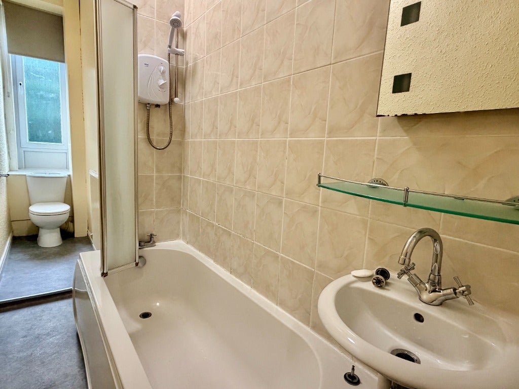Flat Springhill Gardens in Glasgow