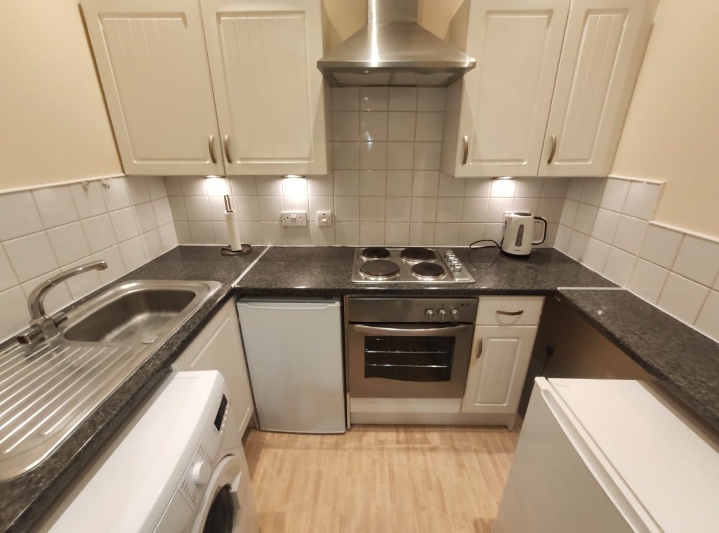 Flat Springhill Gardens in Glasgow