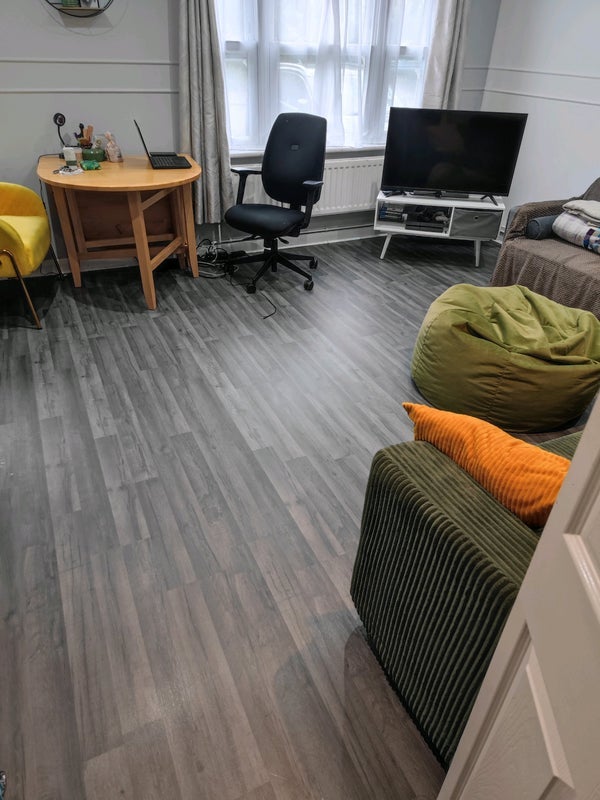 Room Reedworth Street in Greater London